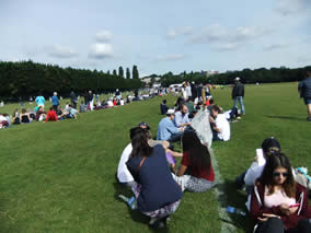 A very long queue waiting to get entrance to Wimbledon 2016